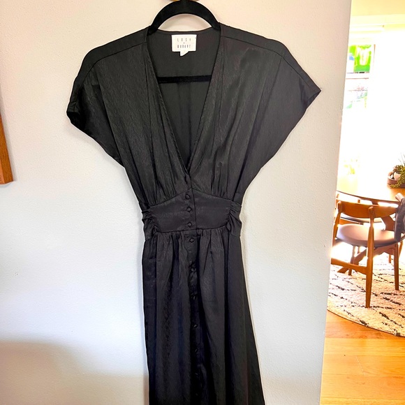 Lost + Wander Midi Dress with Tie Waist & Dolman Sleeves Size S Black - Picture 4 of 11
